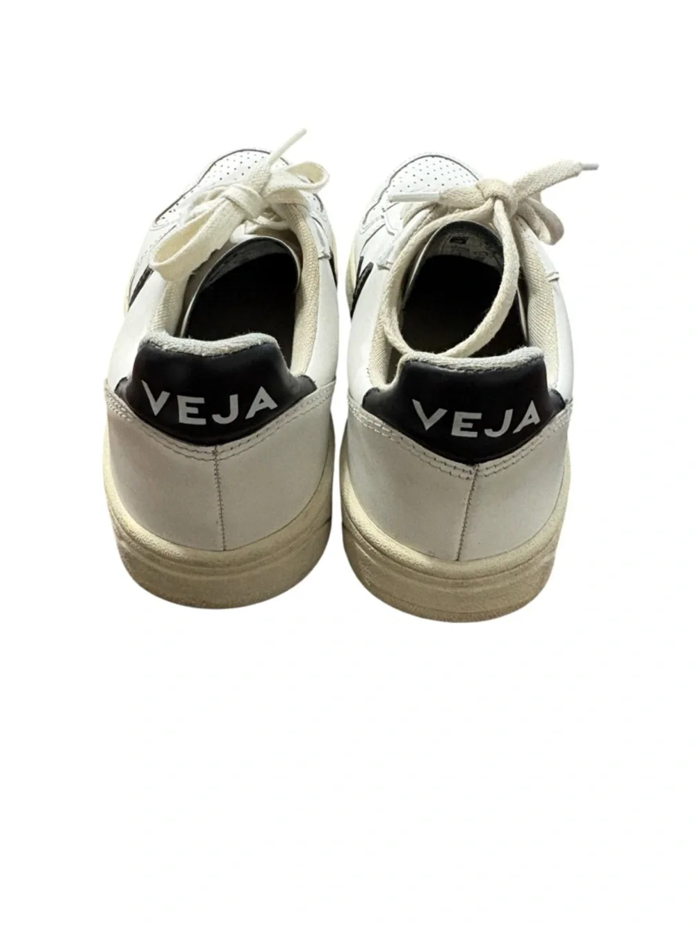 Veja V-10 Leather Sneaker White Black Women's Size 7 US/38 EU Casual Shoes - Picture 5 of 9